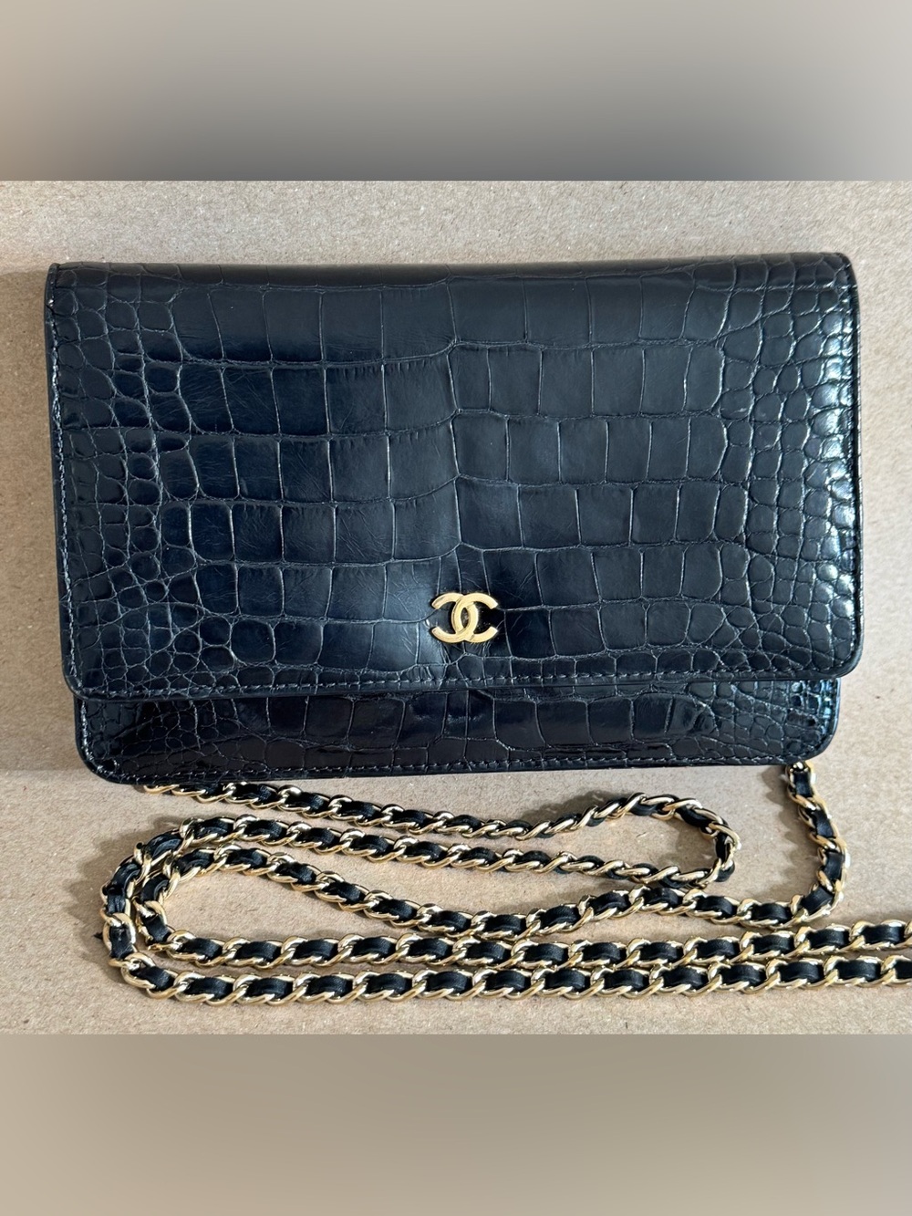 CHANEL Black Croc-Embossed Leather Crossbody with Gold CC dust bag Auth card